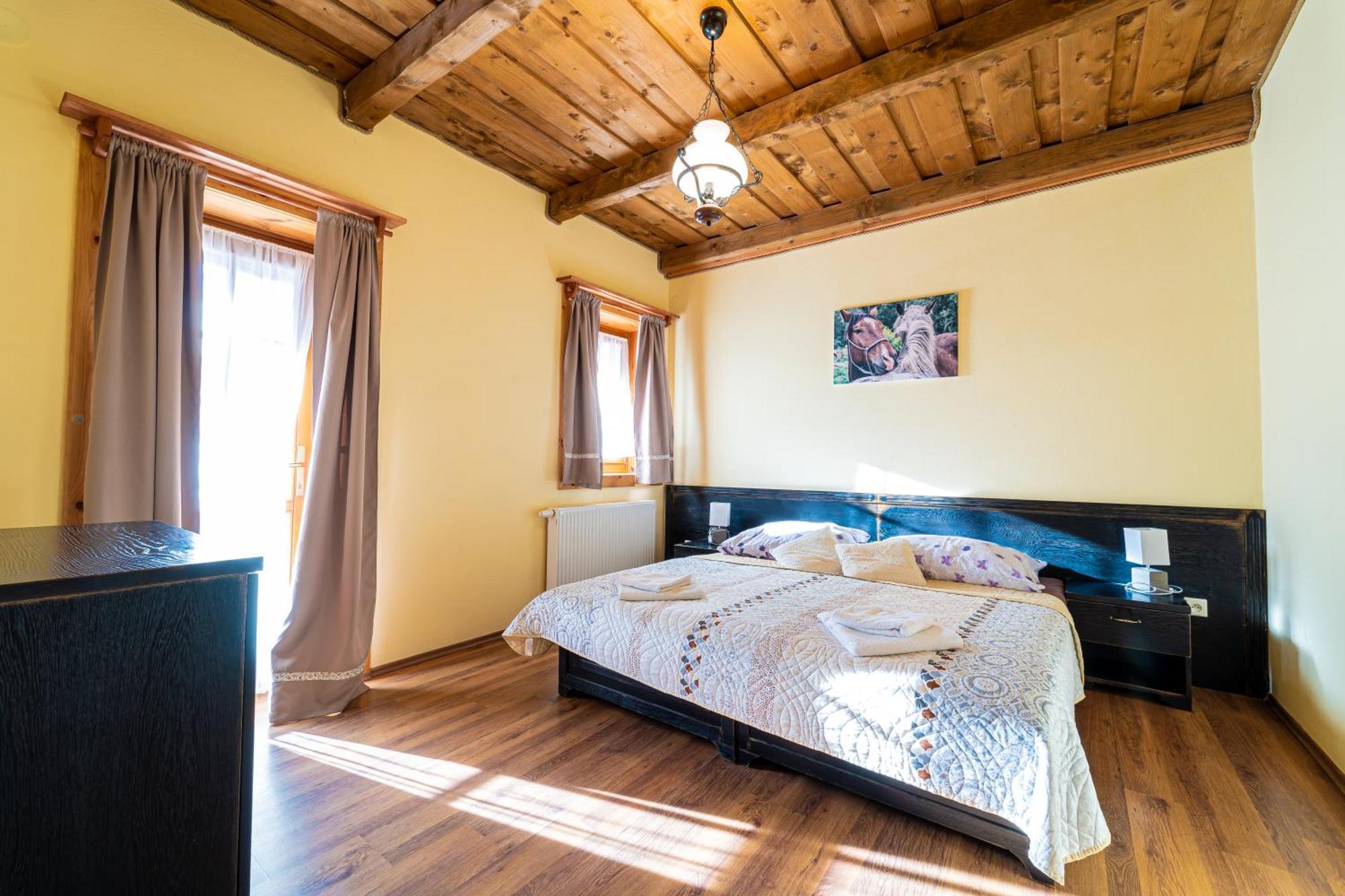 Ranc Pod Ostrou Skalou Guest House Stratena Exterior photo